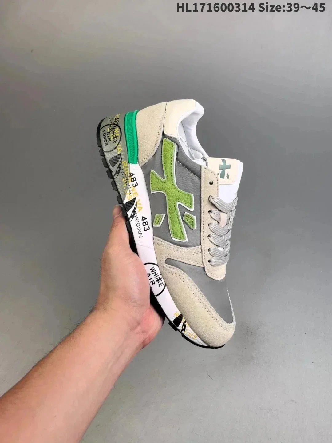 White Air 483 Original Sneaker