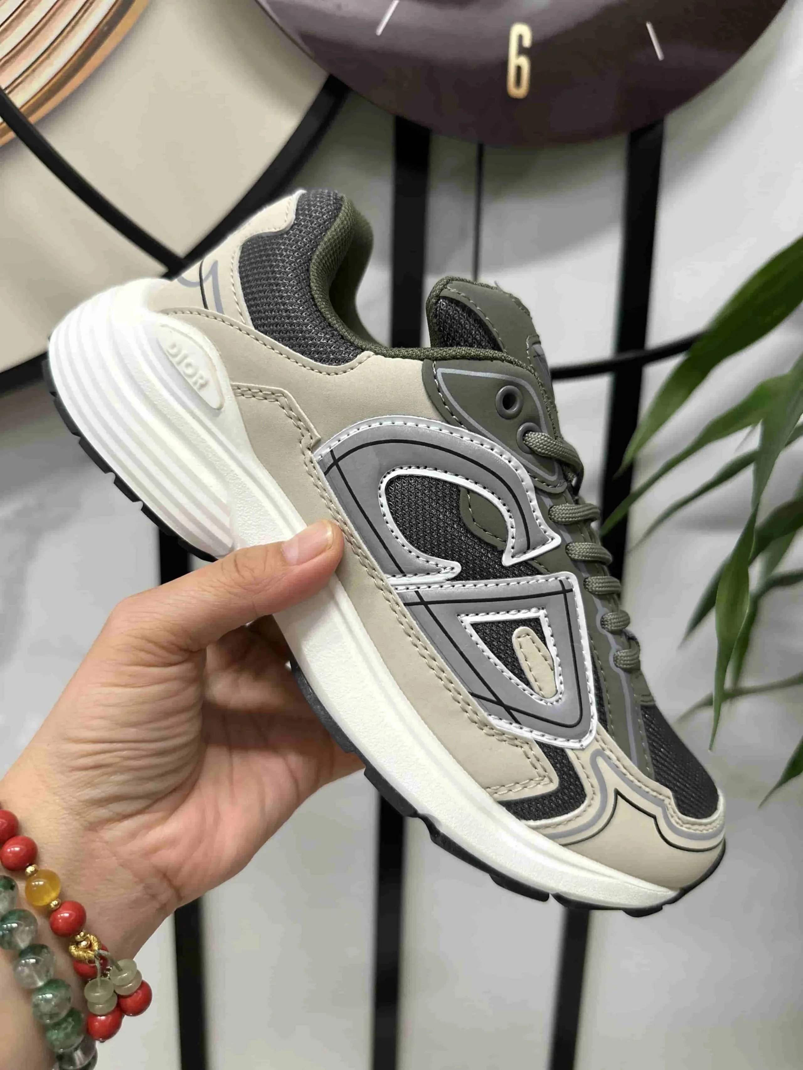 Product view 18