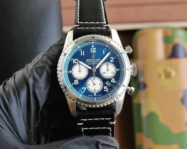 Breitling Chronomat and Navitimer product detail image 6