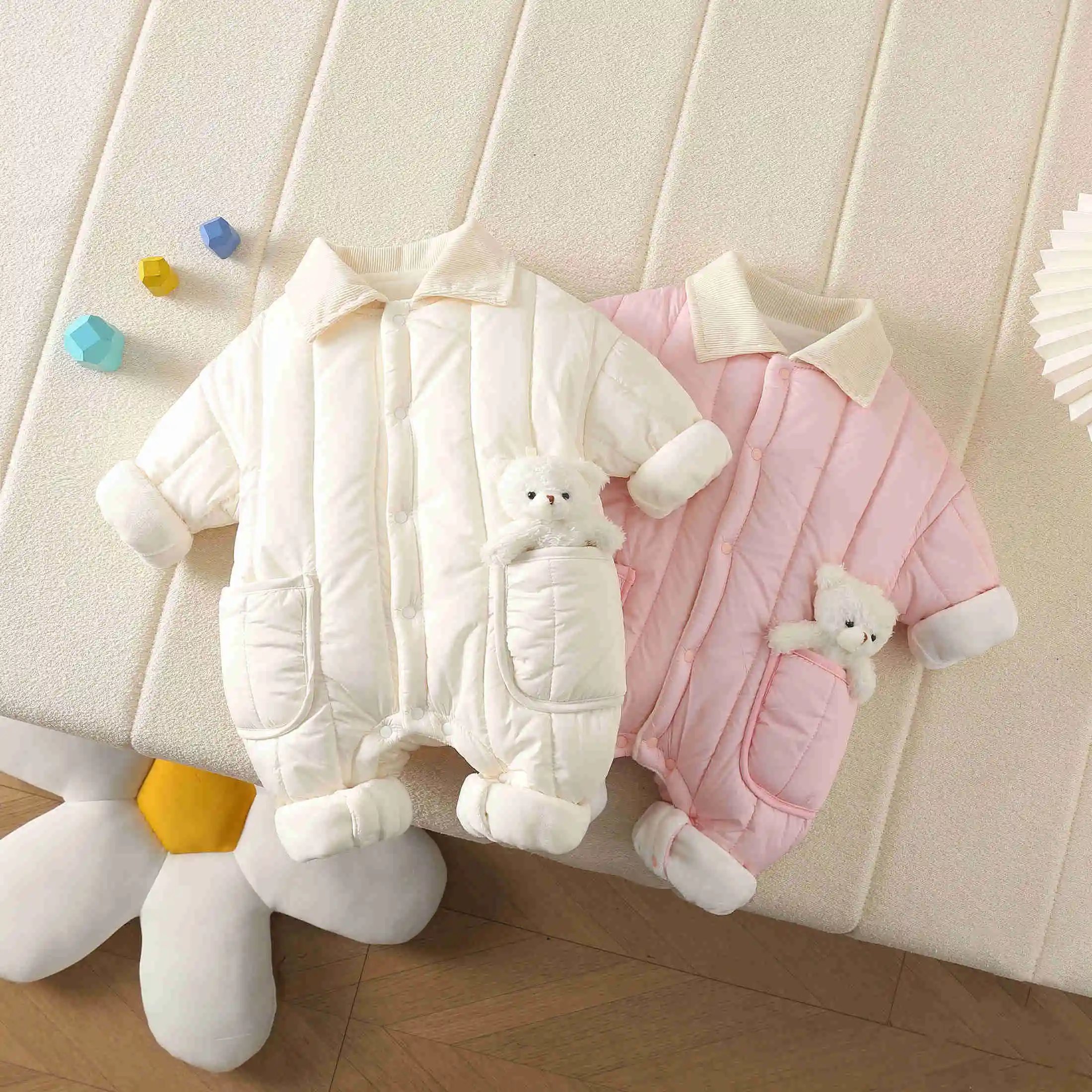Infant clothing category A, autumn and winter clothing, newborn baby warm jumpsuit, white bear lapel thin cotton vest, outdoor clothing