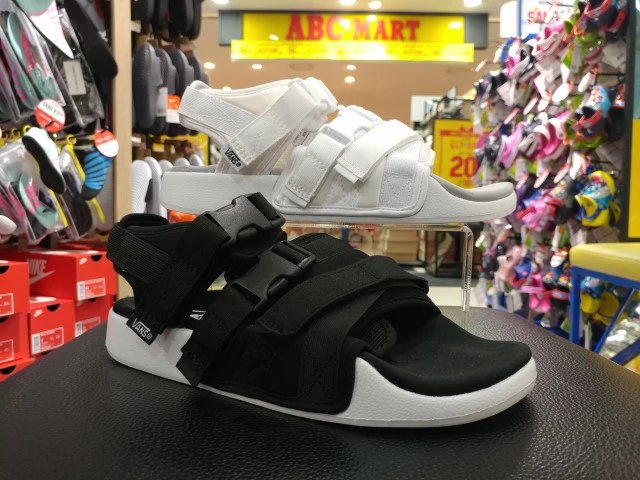 【开学必备】白菜 VANS  LAGUNA 白色高端凉鞋帆布鞋滑板鞋夏季韩国千足上新啦