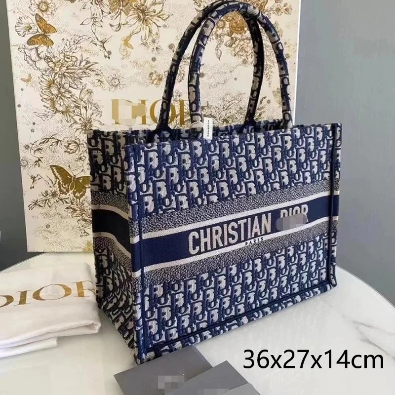 Classic Fashion Shoulder Bag photo 2