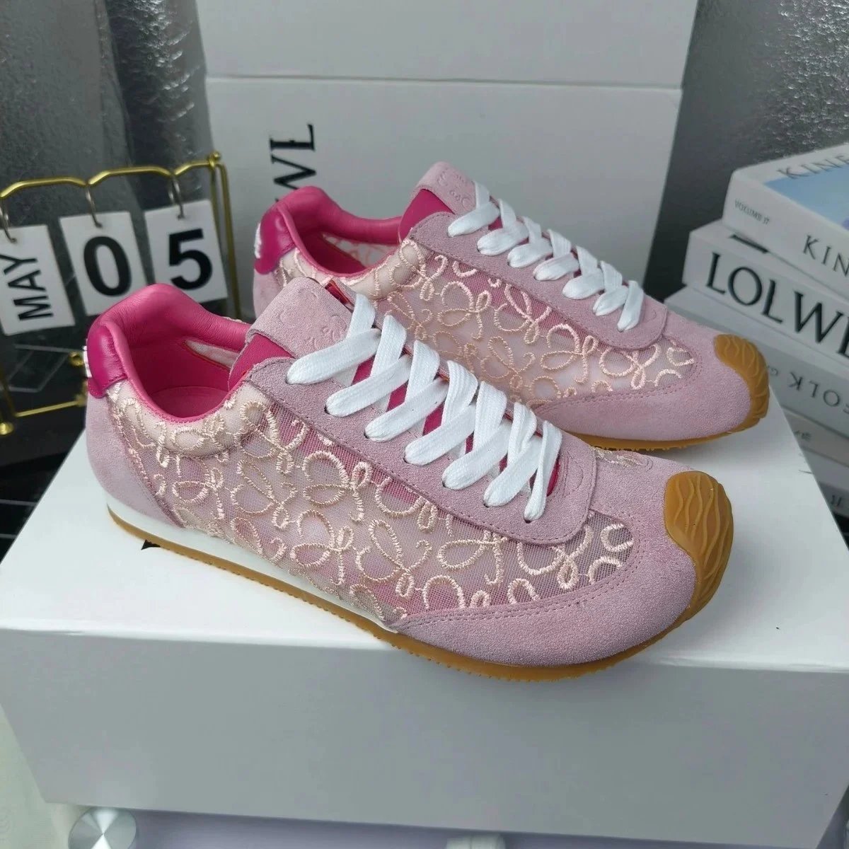 LOEWEW shoes-4