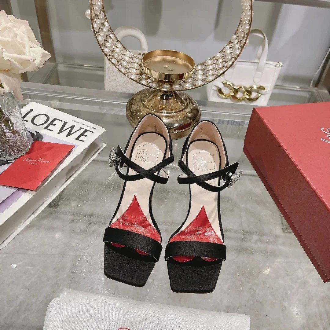 🔥1:1 batch Roger Vivier shoes-1 – QC photos preview | CnFans  | 7505538858