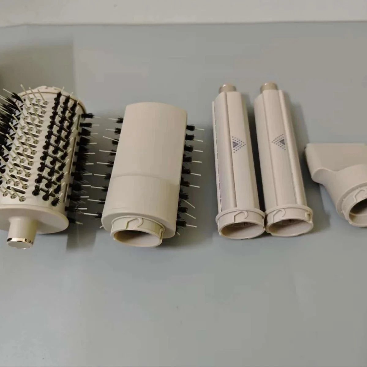 Dyson hair curler
