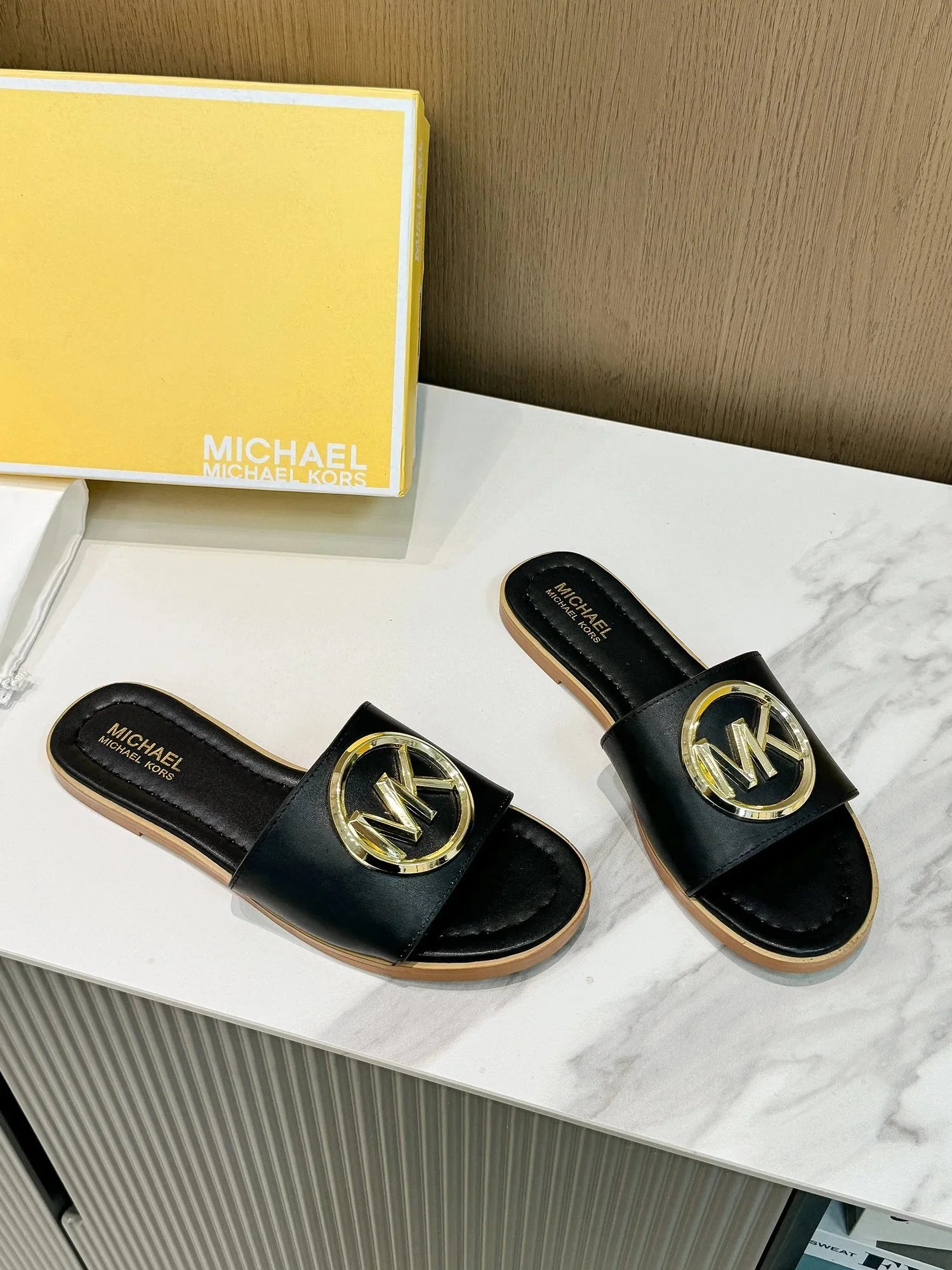 MICHAEL KORS SHOES-1 – QC photos preview | CnFans  | 7503617215