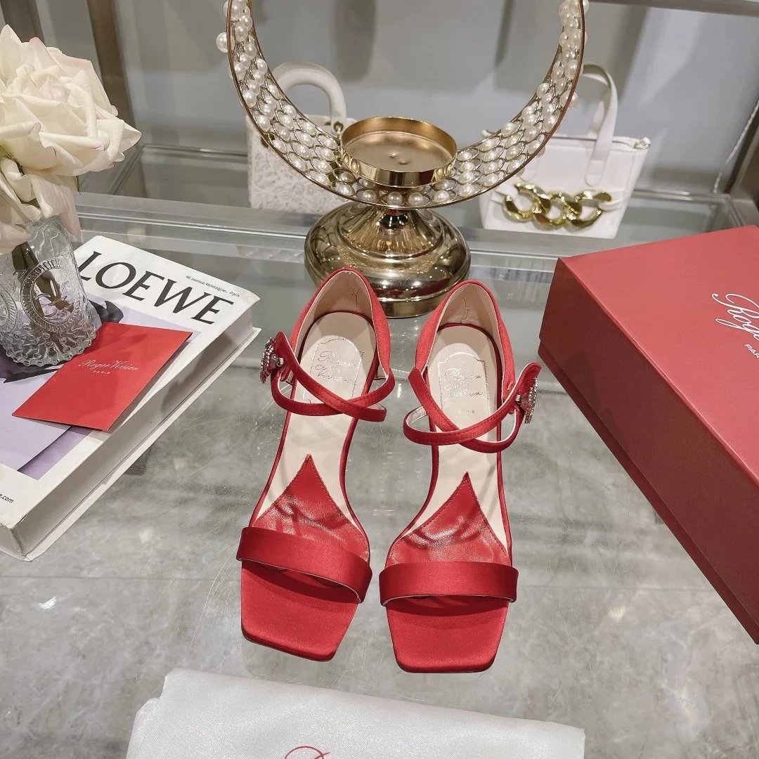 🔥1:1 batch Roger Vivier shoes-1 – QC photos preview | CnFans  | 7505538858