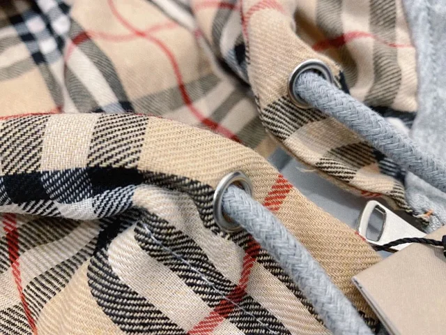 Burberry Hoodies & Sweatshirts Check-Trim Zip Hoodie product detail image 8
