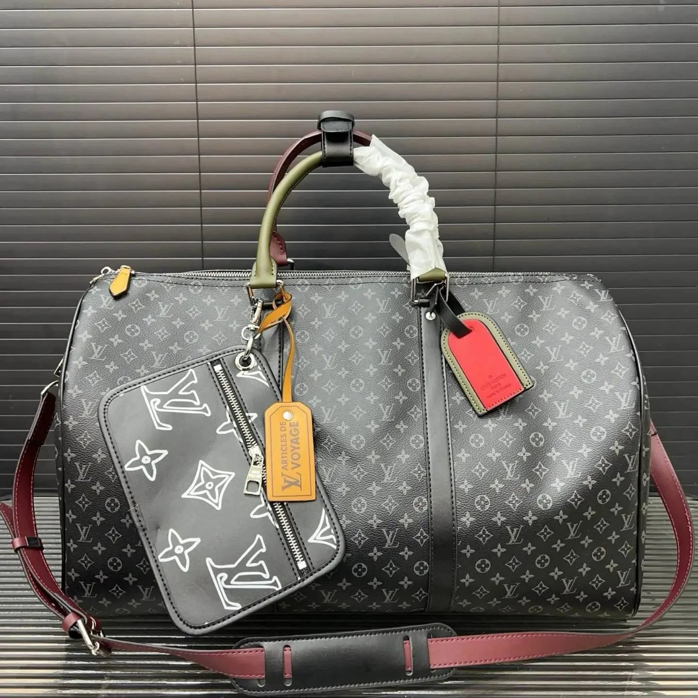 1500-tt04-vfashion bag travel bag (no return or exchange unless quality issues) sara whatsapp:+86 19324419867