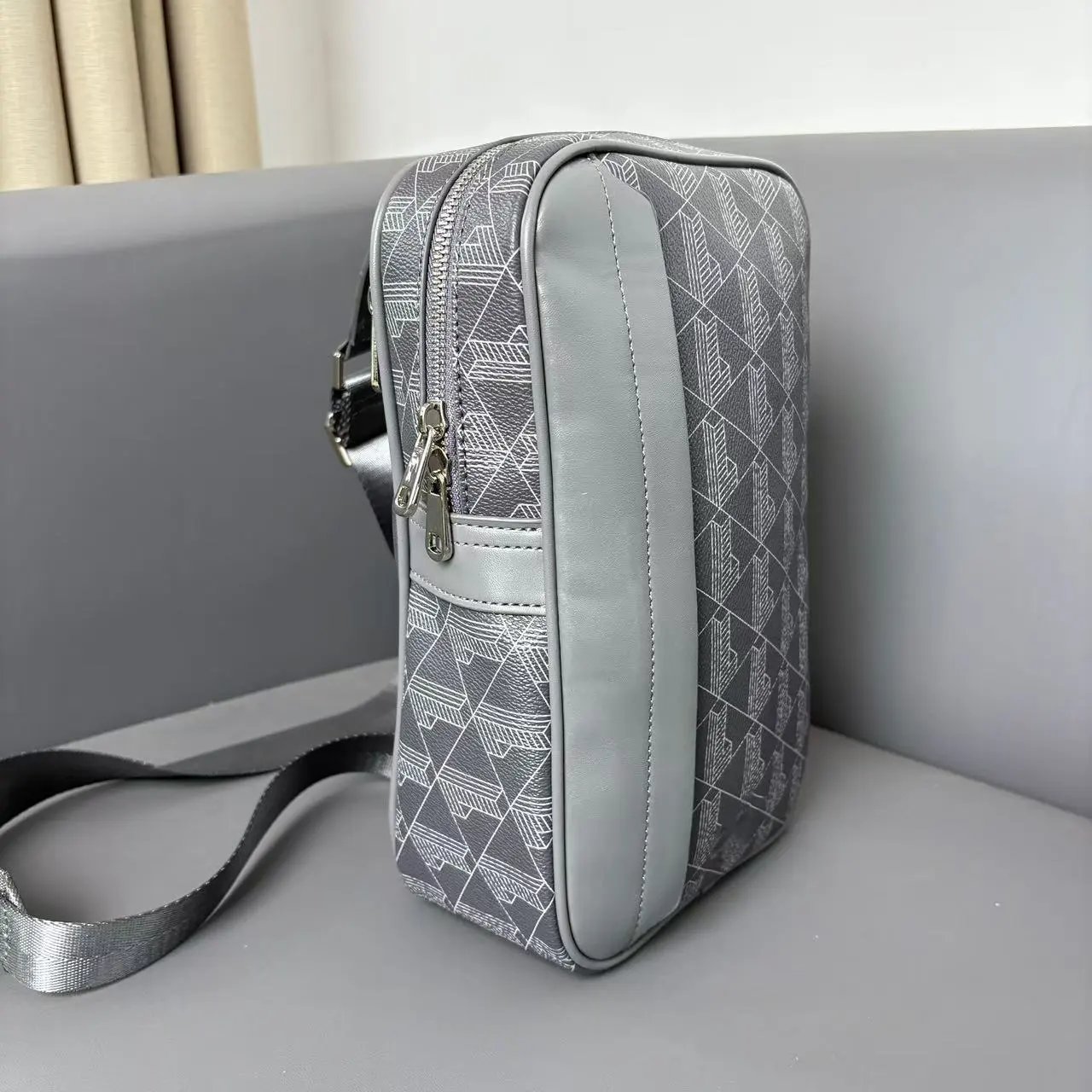 Mens singleshoulder bag casual and fashionable crossbody 5