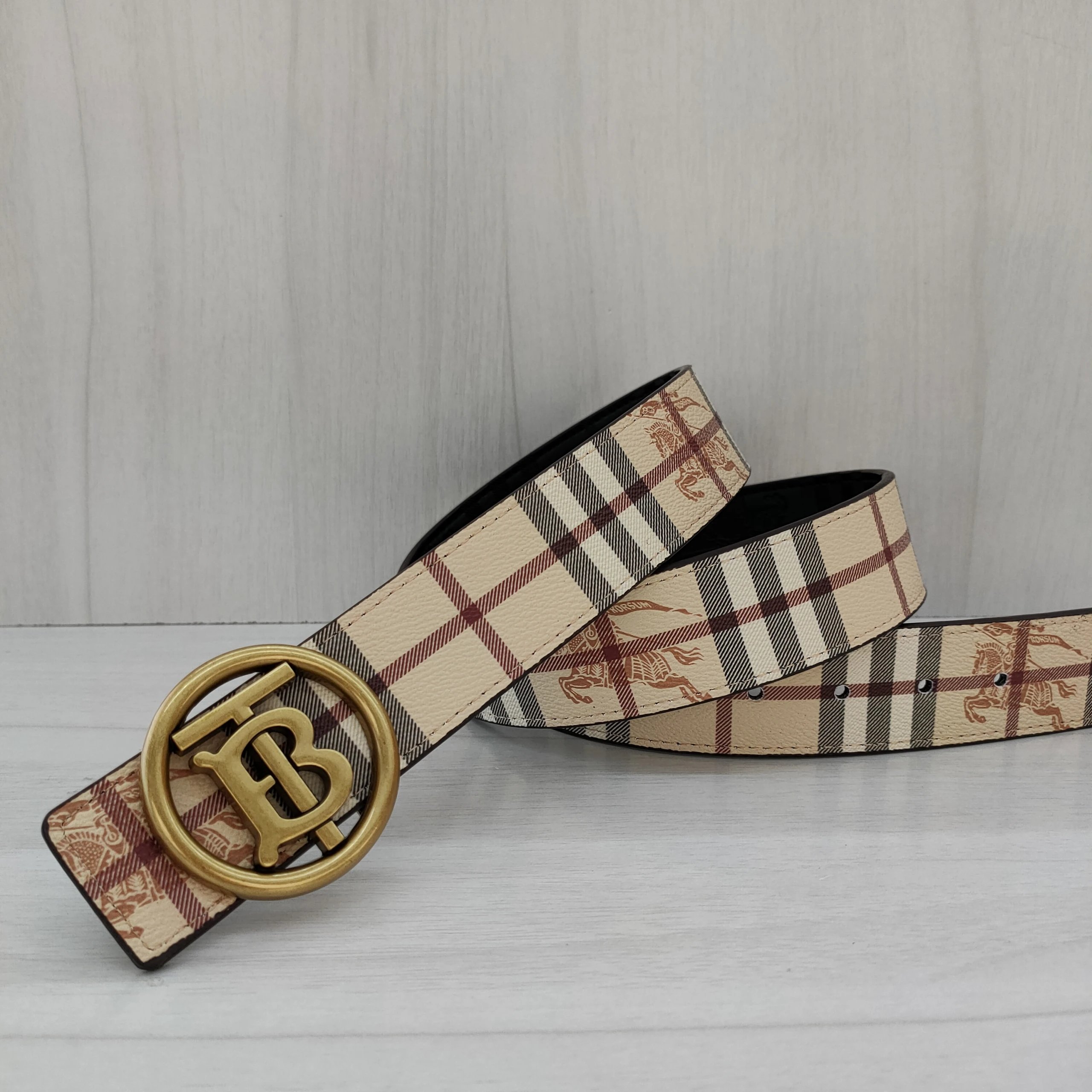 Burberry Belts Engraved monogram buckle — 11