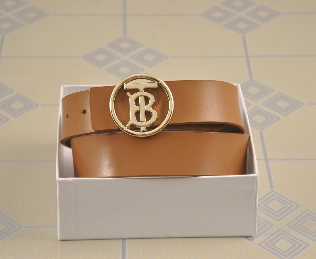 Burberry Belts Engraved monogram buckle — 24
