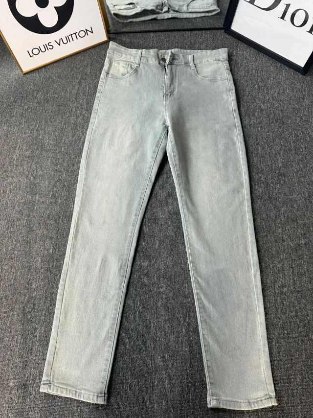 Louis Vuitton Jeans Straight-Leg Logo-Patch product detail image 11