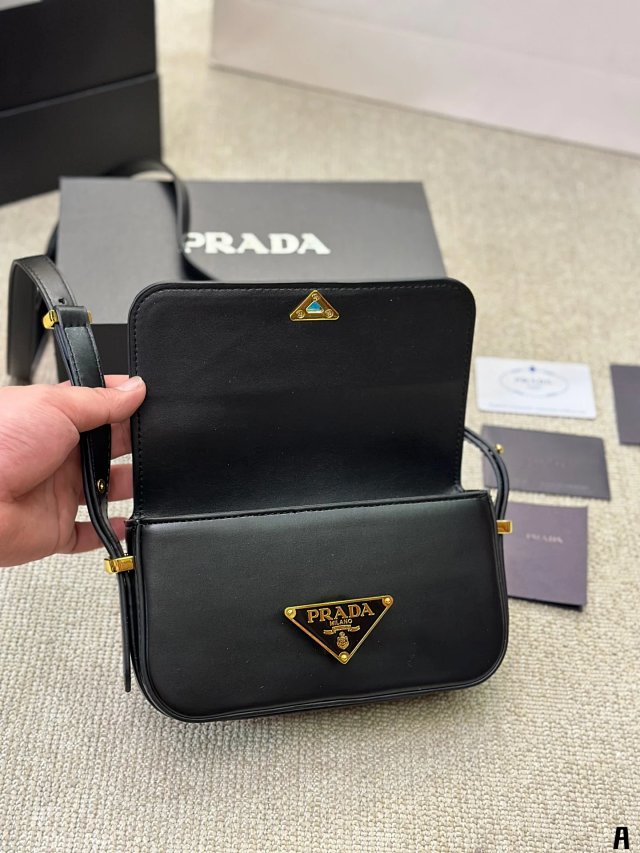 Prada Bag: seller detail photo 4
