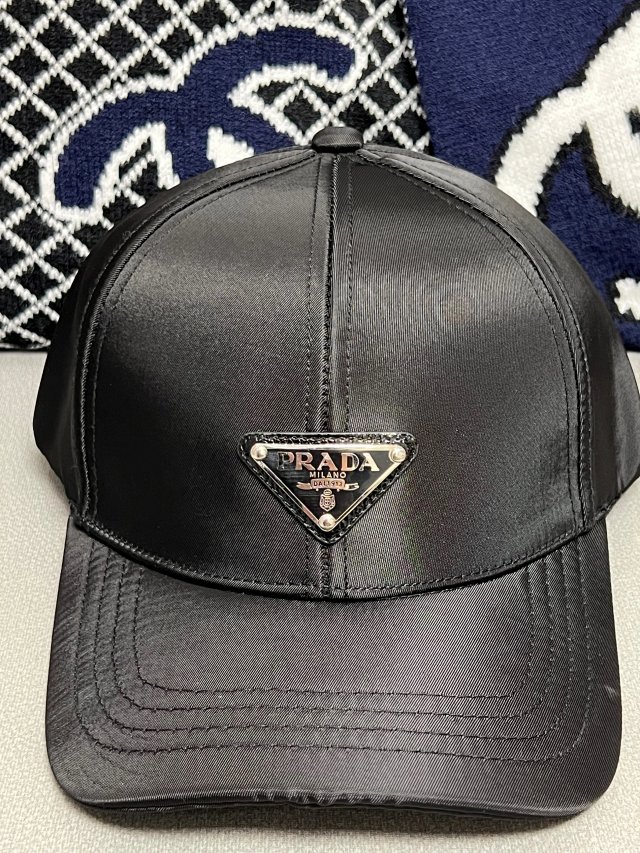 Prada: seller detail photo 5