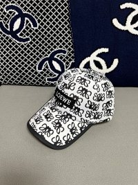 Loewe cap — seller photo 4