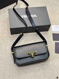 Prada Bag — seller photo 4