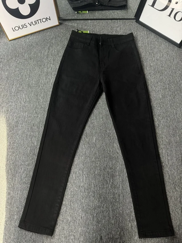 Louis Vuitton Jeans Straight-Leg Logo-Patch product detail image 13