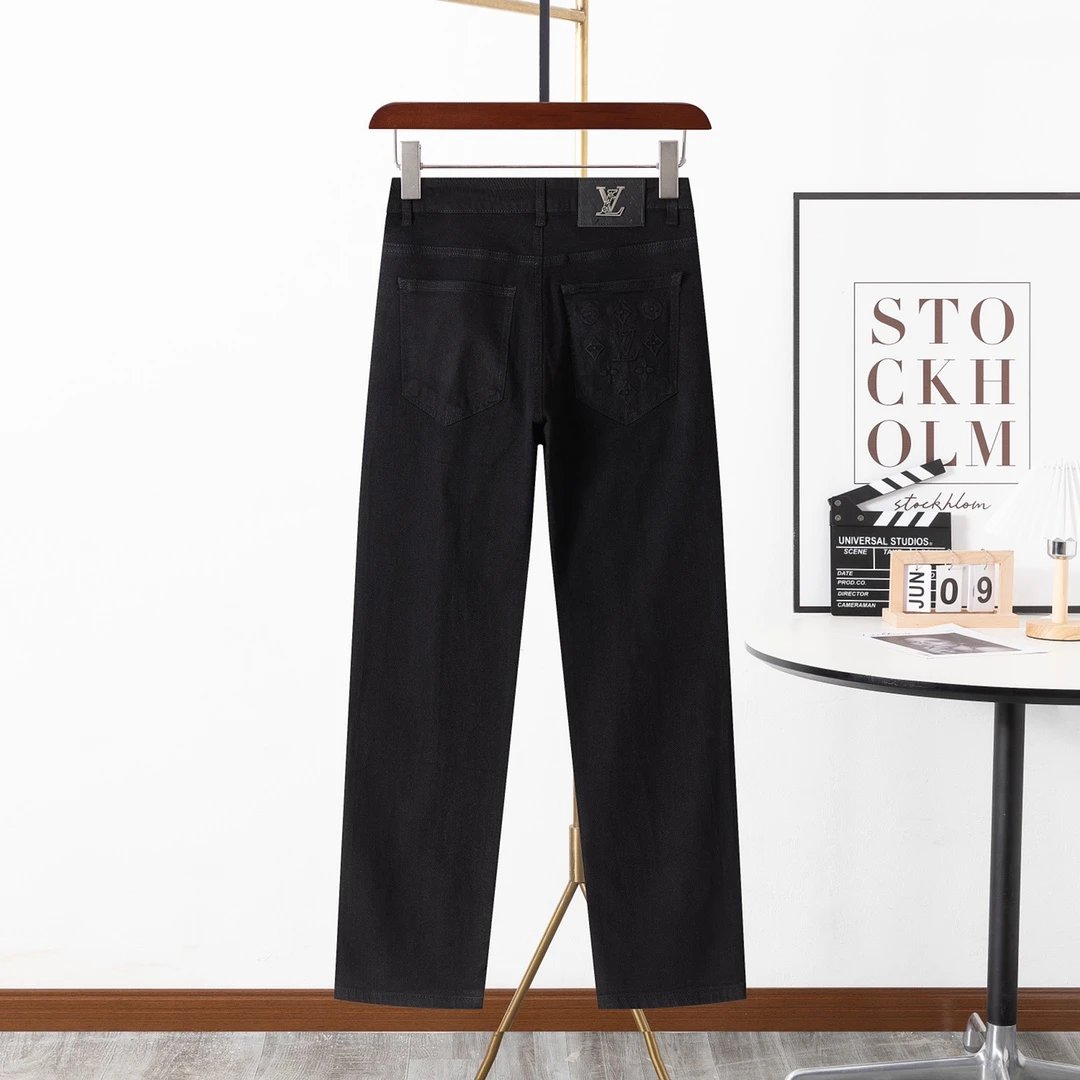 Design Wide-Leg Straight Black Jeans - 4