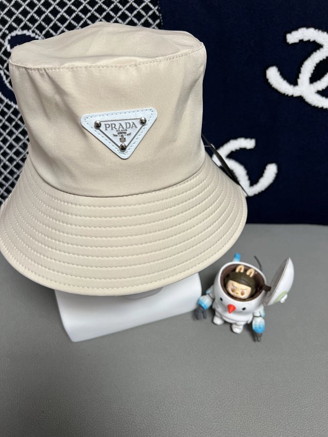 Prada: seller detail photo 11