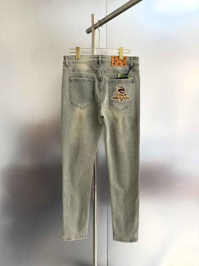 Louis Vuitton Jeans Straight-Leg Logo-Patch product detail image 6