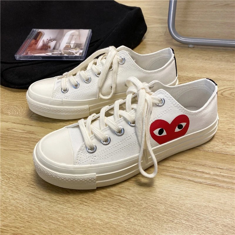 Comme des Garçons White Low Top - Recommend sizing down