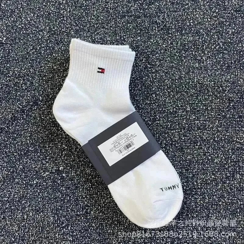 三双一卡包装 白运动款