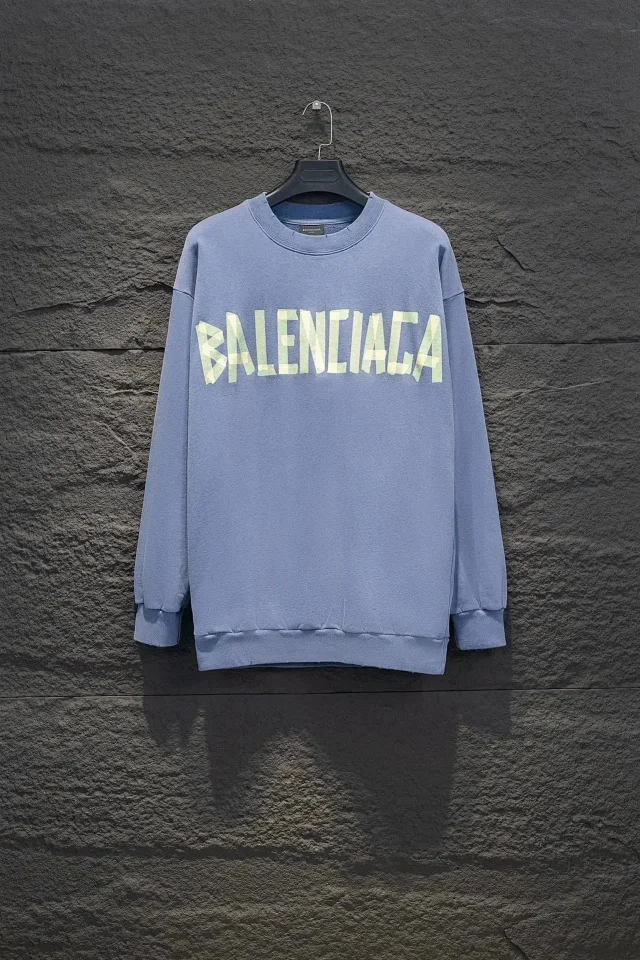 Balenciaga Hoodies & Sweatshirts Assorted logo and product detail image 3