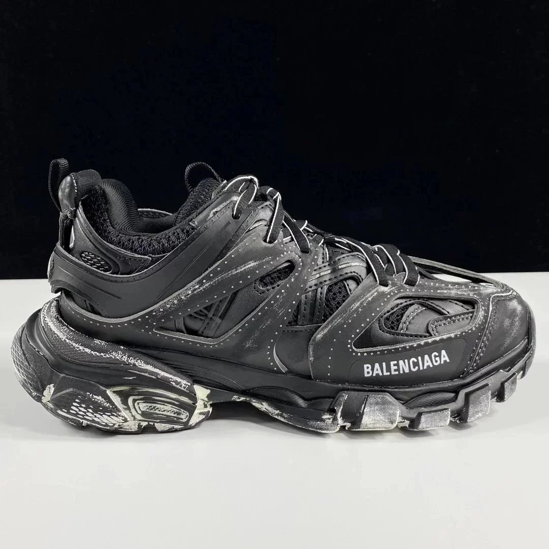 Balenciaga 3.0 All Black Distressed 21000