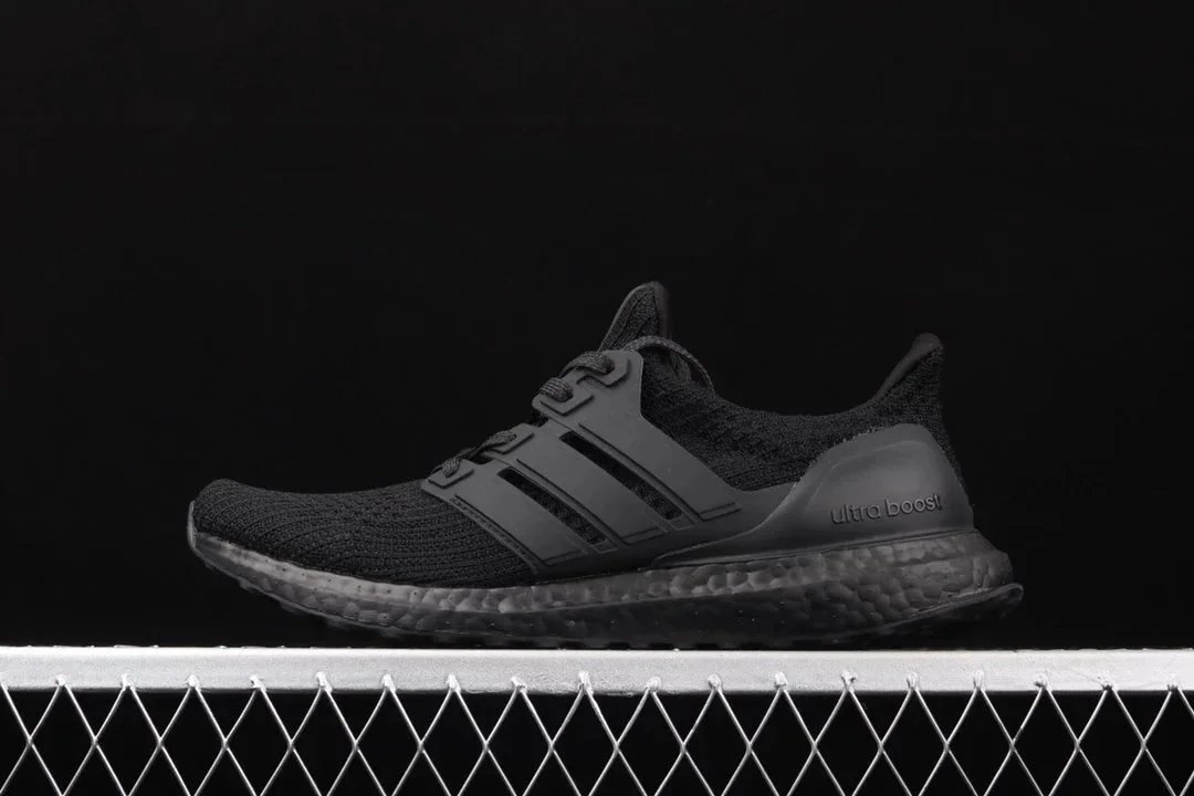 UB4.0 Black Warrior FV7280