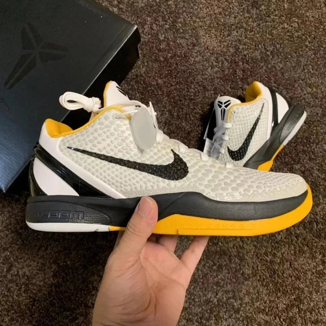 Kobe 6 playoffs CW2190-100