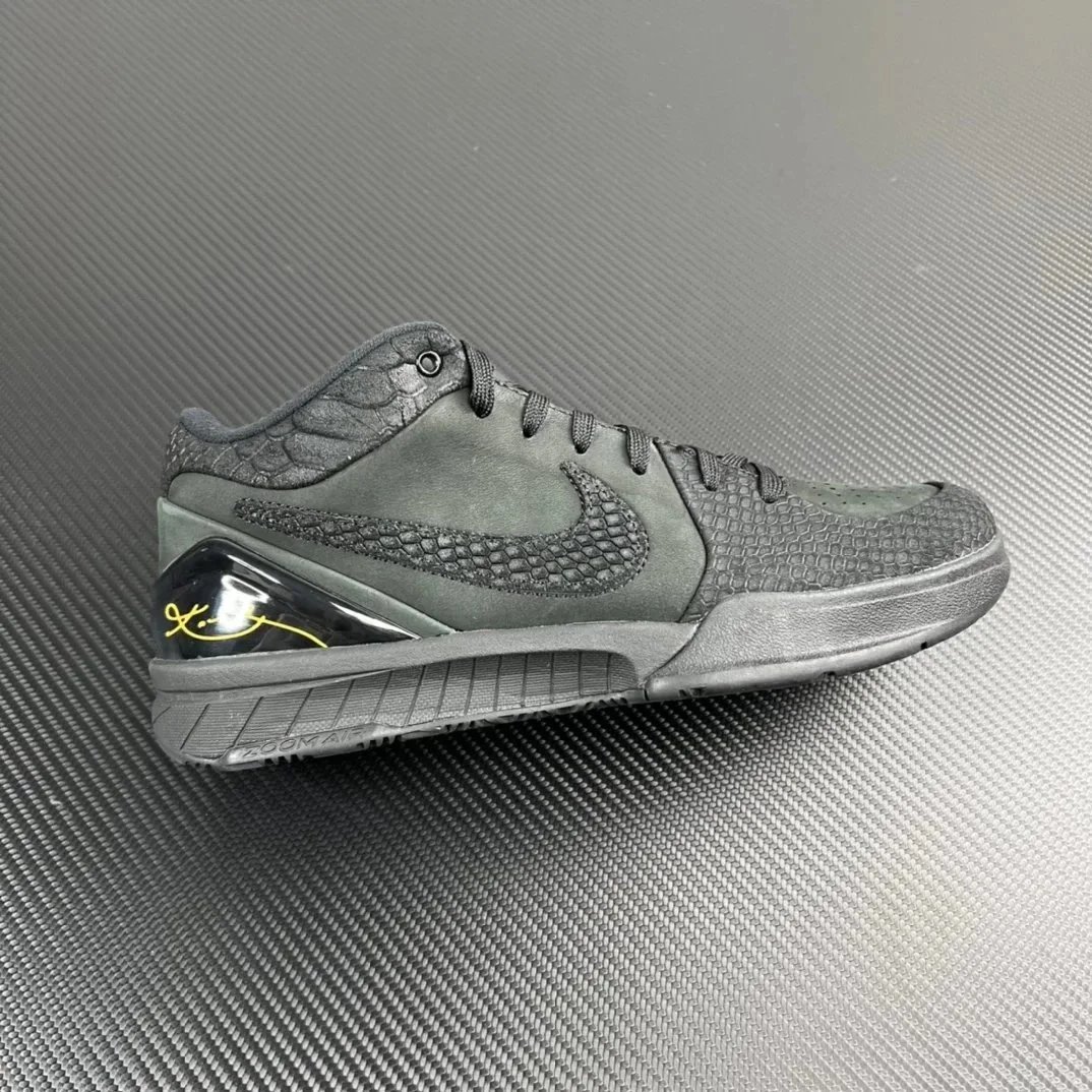 Kobe 4 Black Mamba FQ3544-001