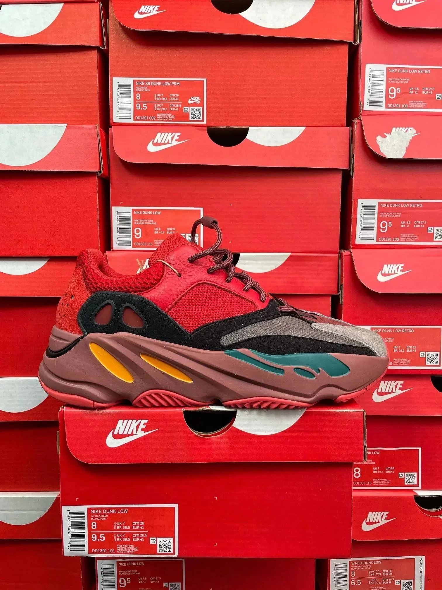 Yeezy 700 V1 Red Black HQ6979