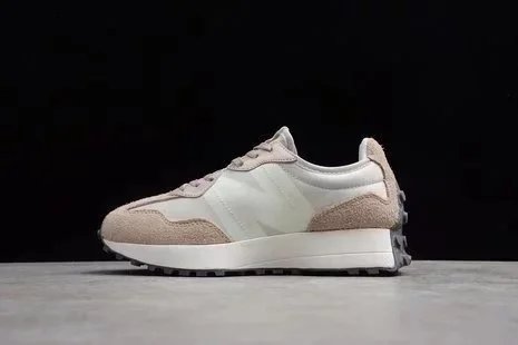 New Balance 327SFA Red Brown
