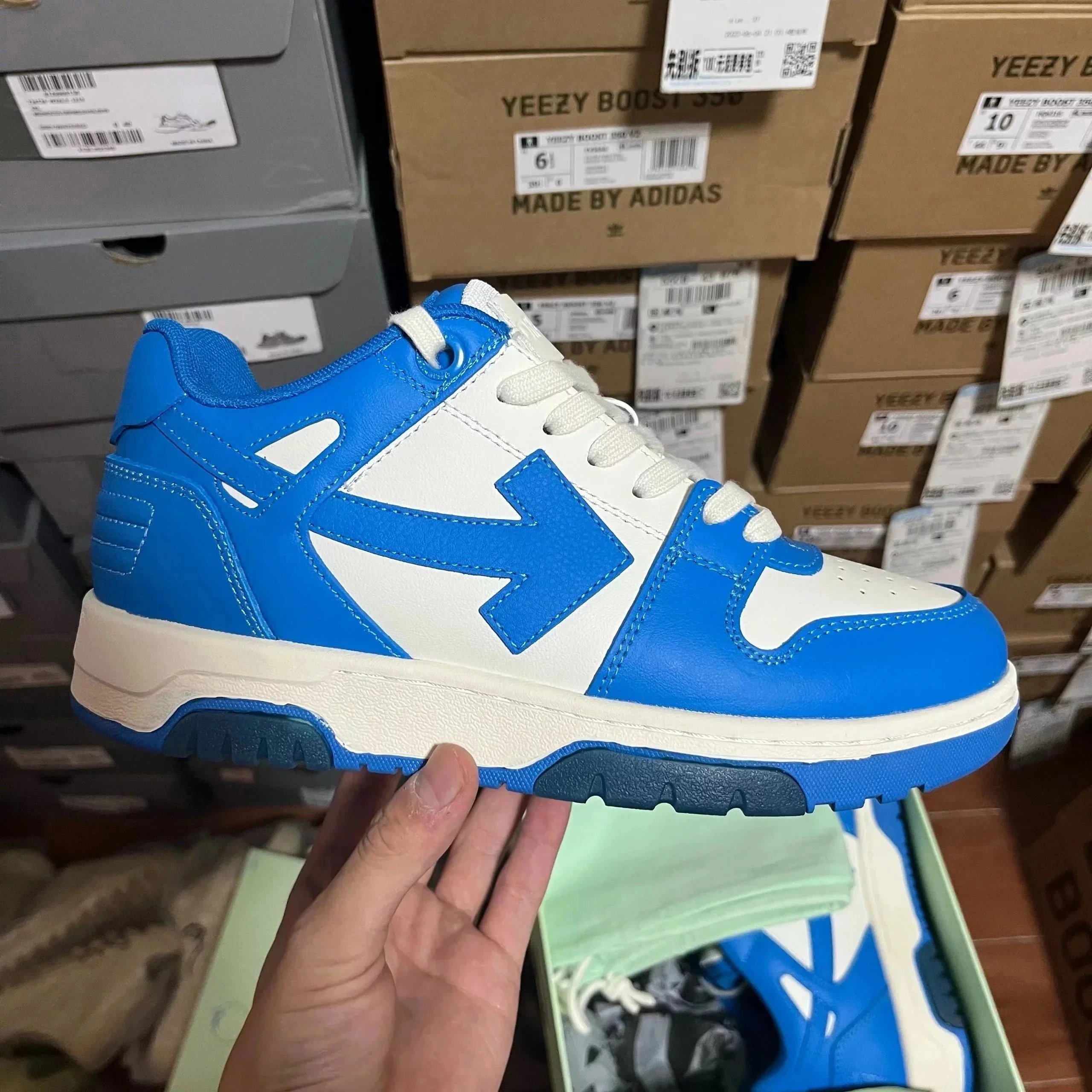 OW Arrow Shoes Blue White 14501 (Large Letters)