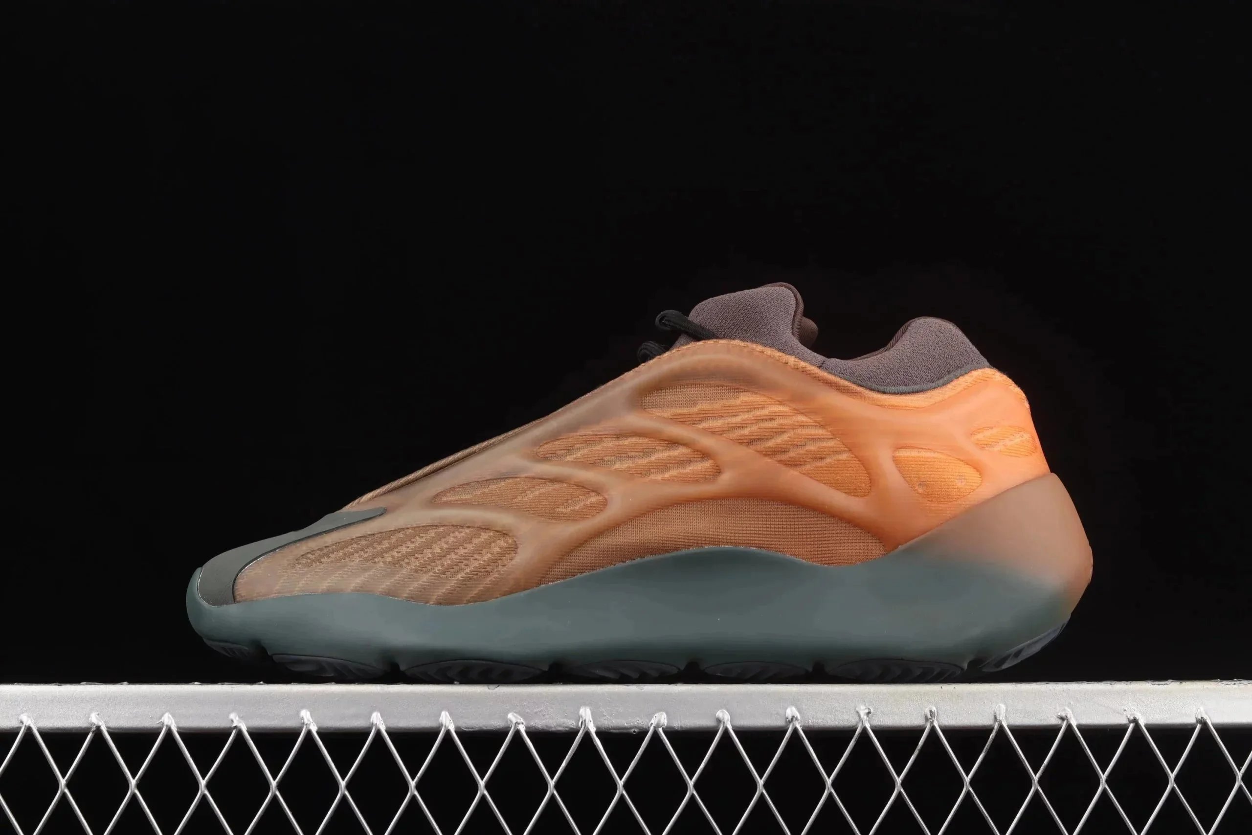 Yeezy 700 V3 Caramel Yellow GY4109