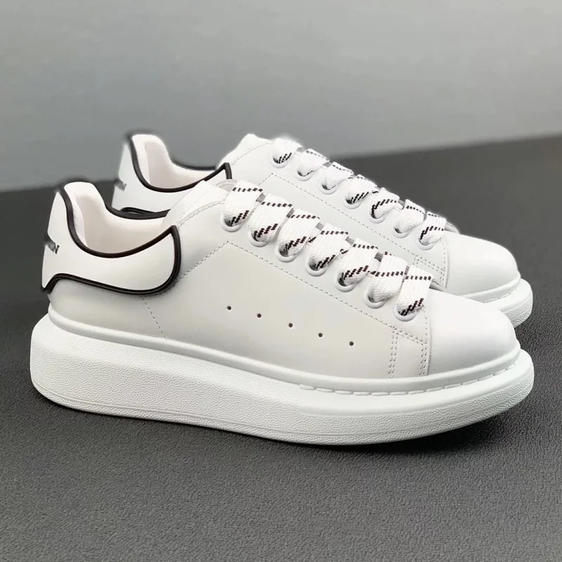McQueen Black Gel