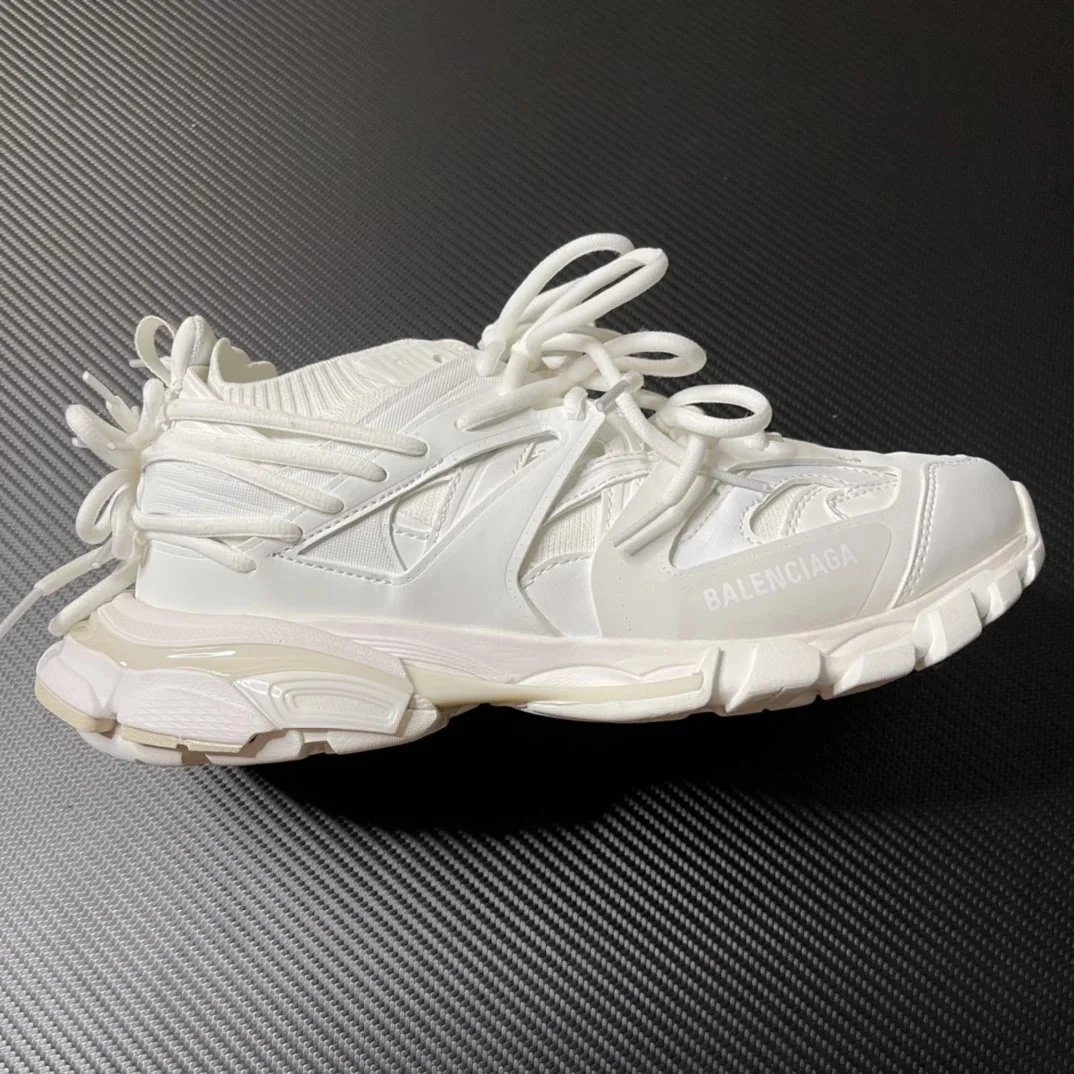 Paris White Lace-up 12000