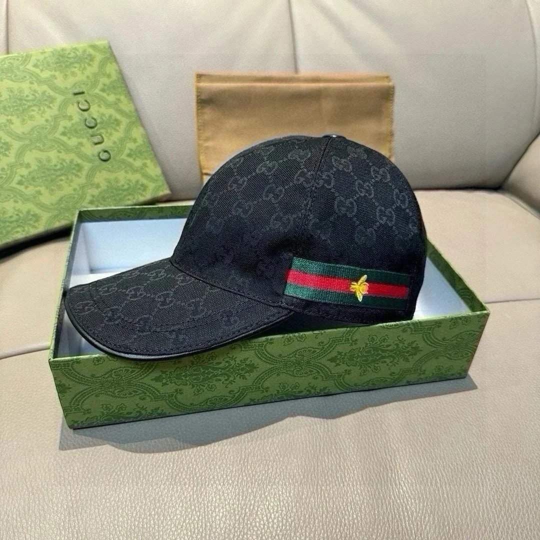 Gucci Hats Logo-print baseball cap — 9