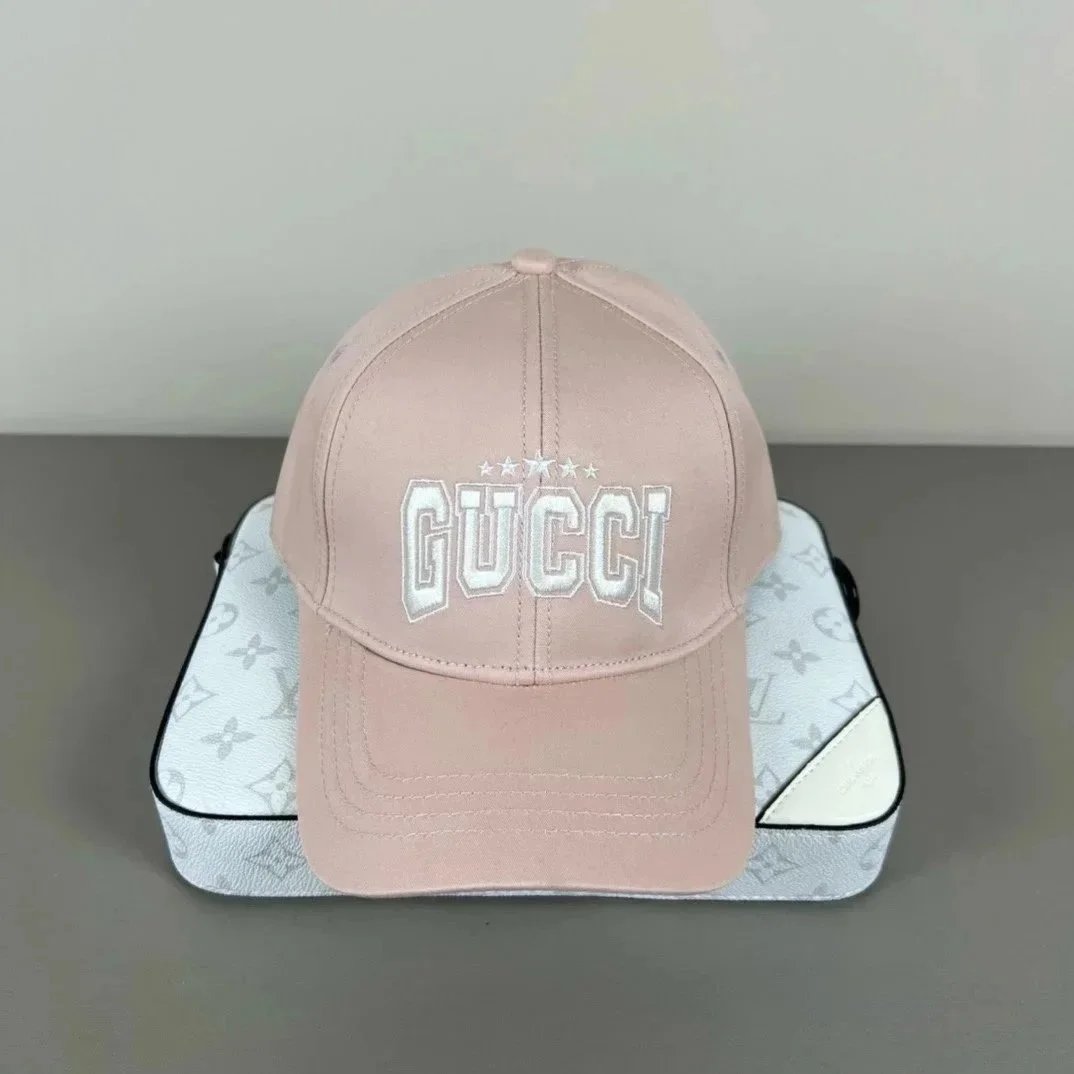 Gucci Hats Logo-print baseball cap — 31