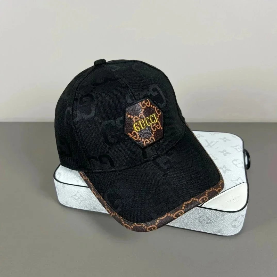 Gucci Hats Logo-print baseball cap — 37