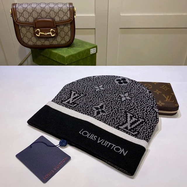 Louis Vuitton Hats Monogram Baseball Cap product detail image 11