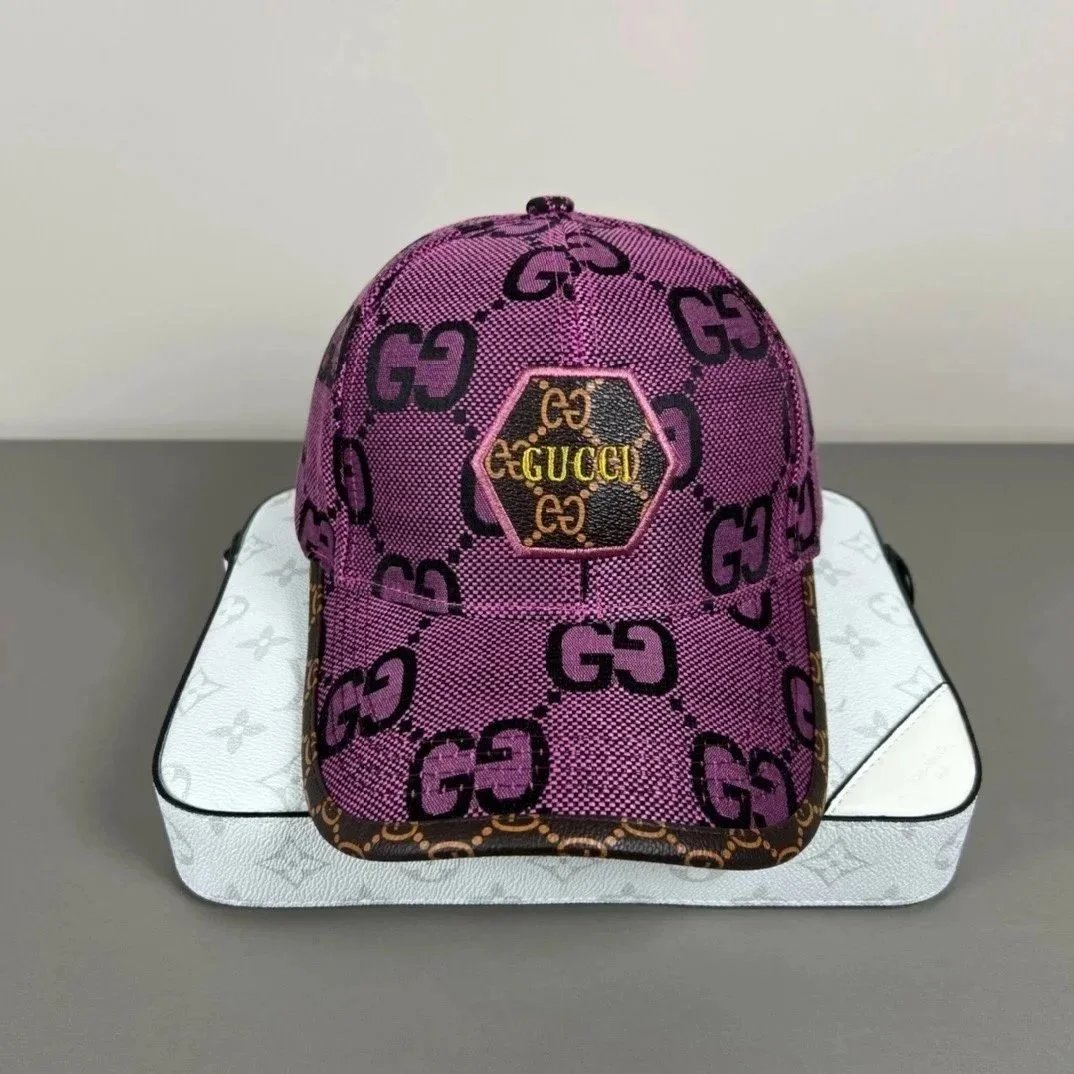 Gucci Hats Logo-print baseball cap — 38