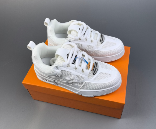 Louis Vuitton Sneakers LV Trainer — 10