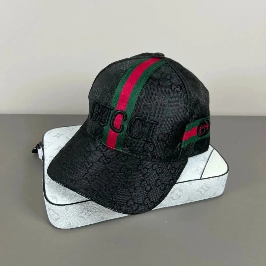 Gucci Hats Logo-print baseball cap — 35