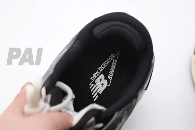 New Balance Sneakers 1000 product detail image 39