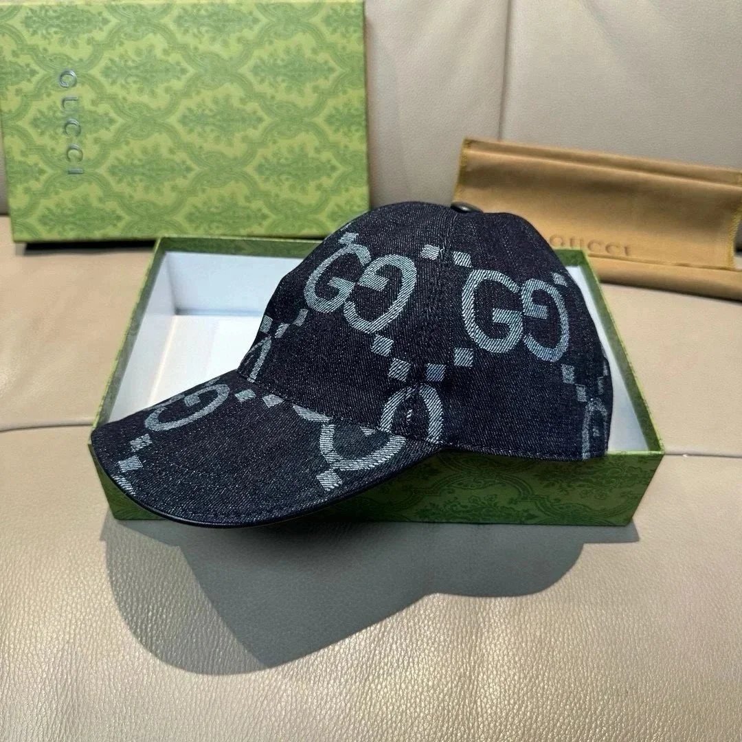 Gucci Hats Logo-print baseball cap — 7