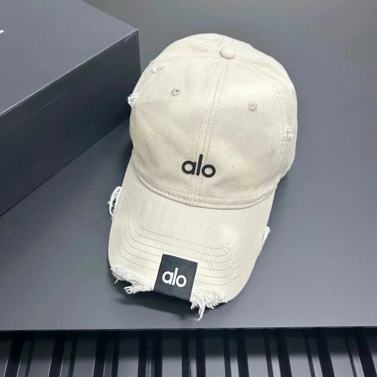 Alo Yoga Hats Logo Baseball Cap — 30
