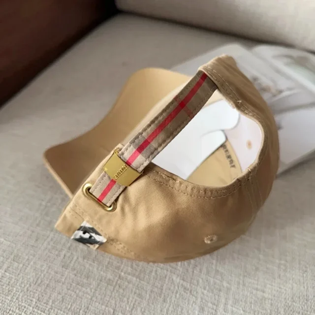 Burberry Hats Check Pattern Baseball Cap product detail image 17