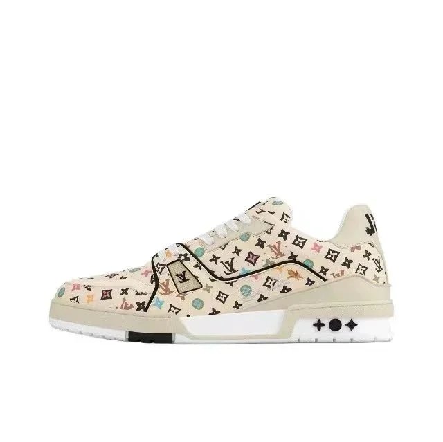 Louis Vuitton Sneakers Low-top monogram — 1ACXBG beige